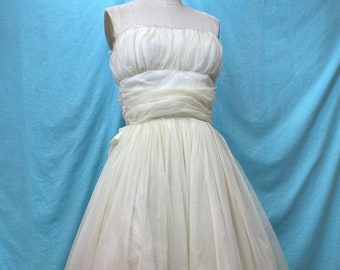 1950s/1960s W:24 Vintage 50s Prom Limoncello Light Yellow Off White Tulle Net Corset Dress Cocktail mid century mcm fit and flare dress