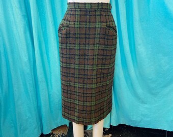 Nubby 50s Charcoal with White Fleck Wool Wiggle with Side Zipper and Front Kick Pleat Small Fleck Pattern 50s Wool Wiggle Skirt