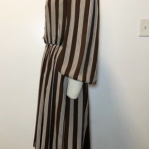 1940s W:30 brown white stripe sheer rayon balloon sleeve dress image 3