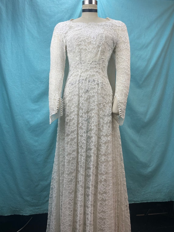 1960s W:29 60s all lace trapeze train wedding dre… - image 1