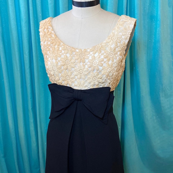 nude lace prom dress Sweetheart Neck Nude Homecoming Dresses Short Prom Dresses APD2745 main image 1
