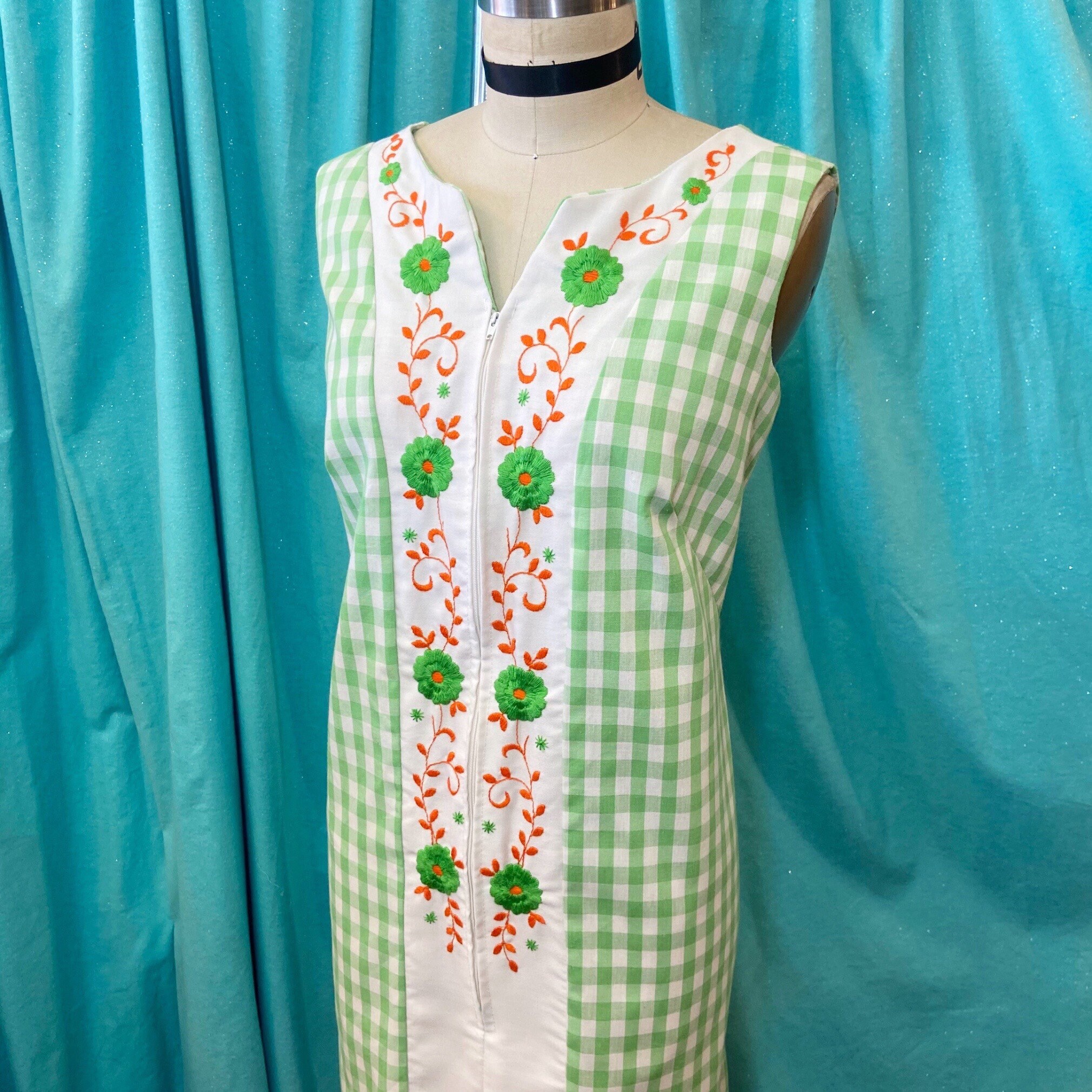 green emerald velvet dress Fatima Midaxi Green and Orange Dress main image 0
