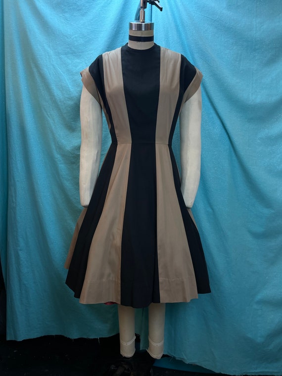 1950s/1960s W:27 Nancy Greer New York Mod Black Latte striped Aline dress scoop neckline day dress mid century atomic