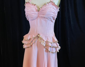 1930/1940s W:25 Vintage Dusty Powder Pink Taffeta Halter Dress Gelatin Palletes