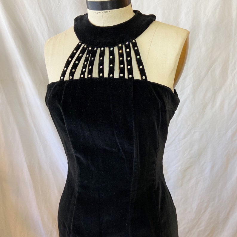 1950s1960s W:28 LBD black velveteen rhinestone cage neckline halter pencil wiggle dress