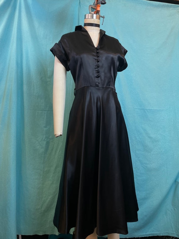 1940s/1950s W:25 little black dress rayon liquid s