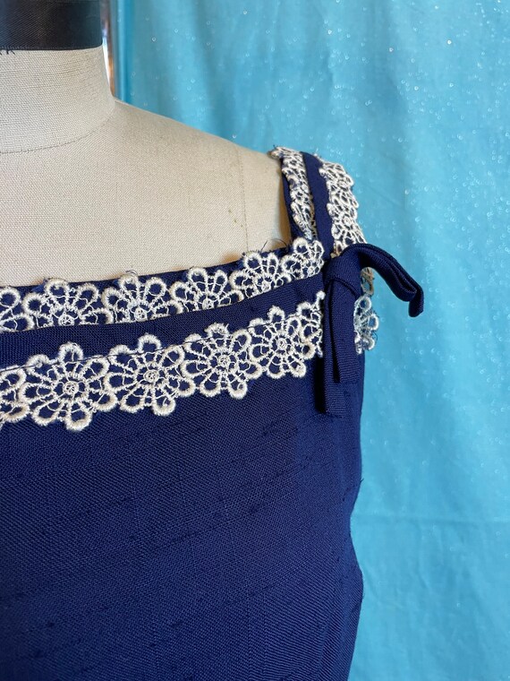 1950s W:28 M Navy daisy trim cotton linen square … - image 8