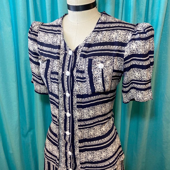 1930s/1940s W:30 navy blue white stripe Celtic kn… - image 1