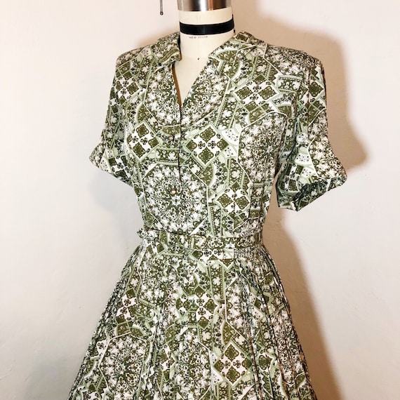 1950s/1960s W:32 VOLUP olive green white Indian ta