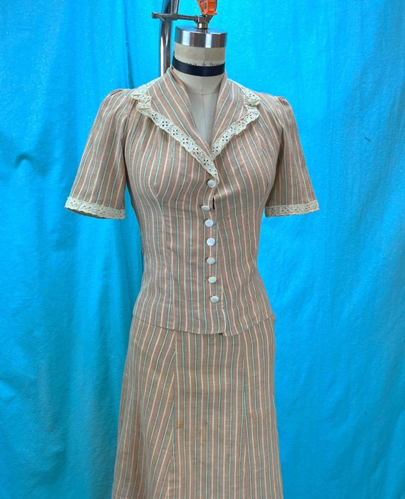 1940s W:24 2PC mauve brown green cream stripe line