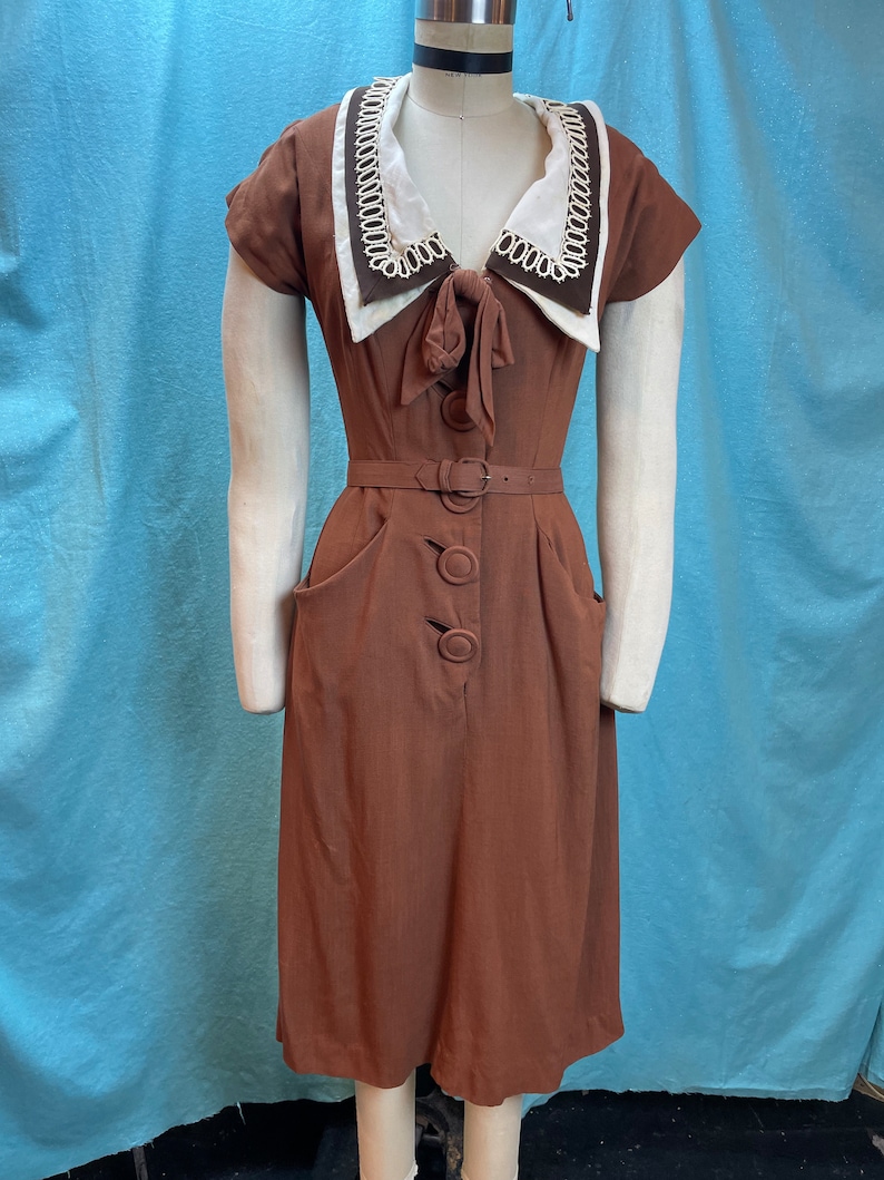 1940’s/1950’s W:28 Mademoiselle Juliette Rayon linen collar pockets A-line skirt chocolate brown belt bild 2