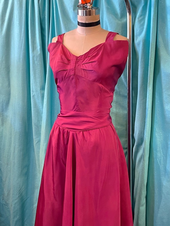 1940s W:26 Raspberry Pink Taffeta Fille Sleeveless Pleated Wing Shelf Bust Basque Waist Floor Length Formal Evening Gown