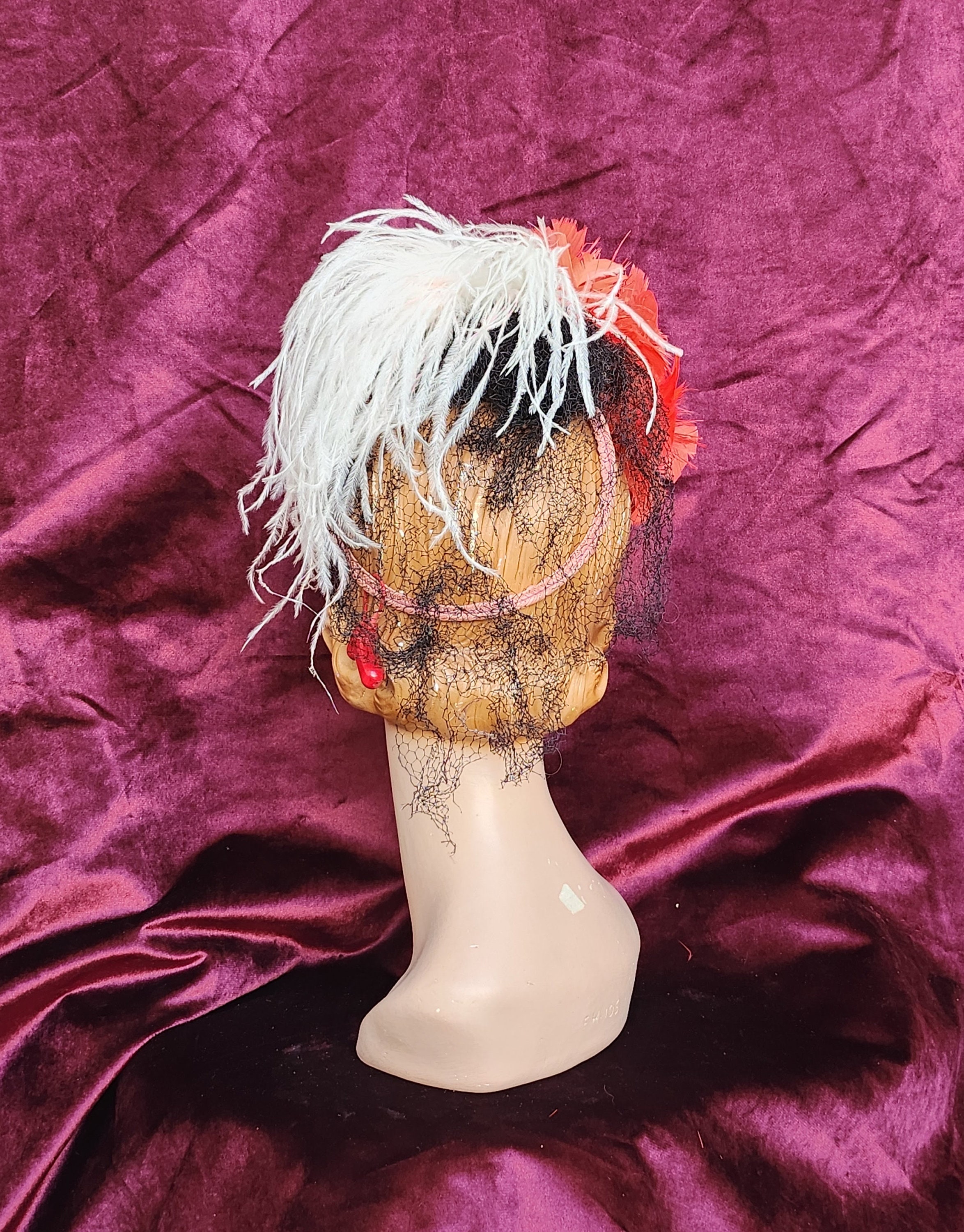 Vintage 30s 40s Tilt Hat Black Ostrich Feather Plume Tippy Topper Size 22 1930s 1940s Red White Black Ostrich Feather Tilt Topper Hat  main image 3