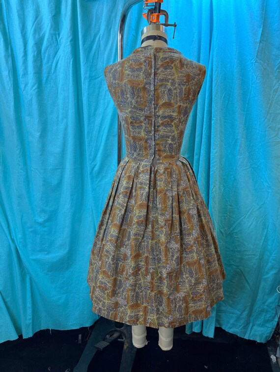 1950s/1960s W:26 brown green feather print cotton… - image 4