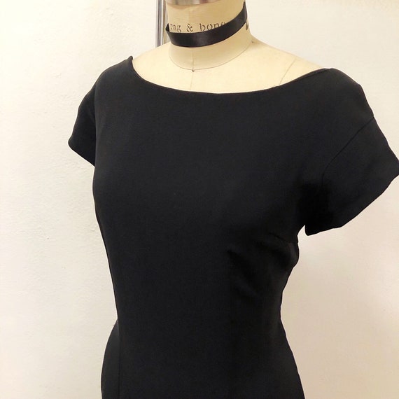 1950s/1960s W:33 VOLUP LBD black rayon crepe frin