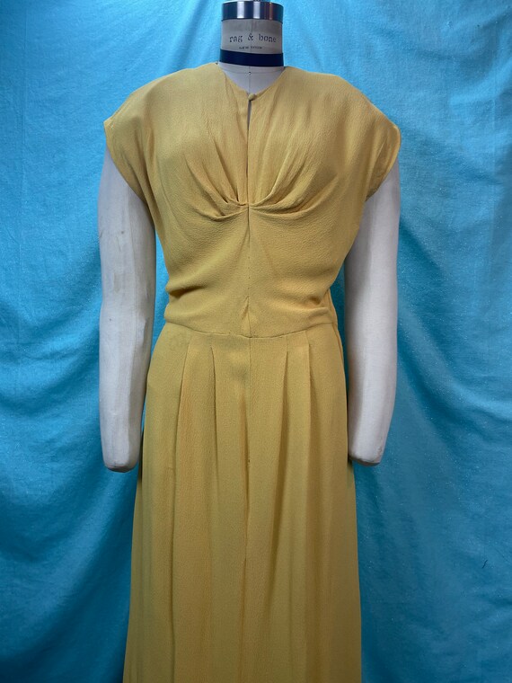 1930s/1940s W:28 Stunning vintage formal yellow c… - image 3