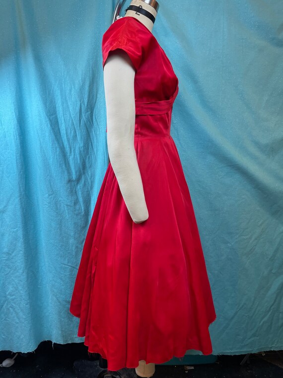 1950s/1960s W26 Scarlet Red Jewel Tone cocktail dres… Gem
