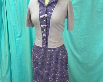 1950s/1960s W:26 BONNIE BRIAR lavender knit cashmere wool purple white fleck wool contrast short sleeve sweater pencil wiggle skirt twin set