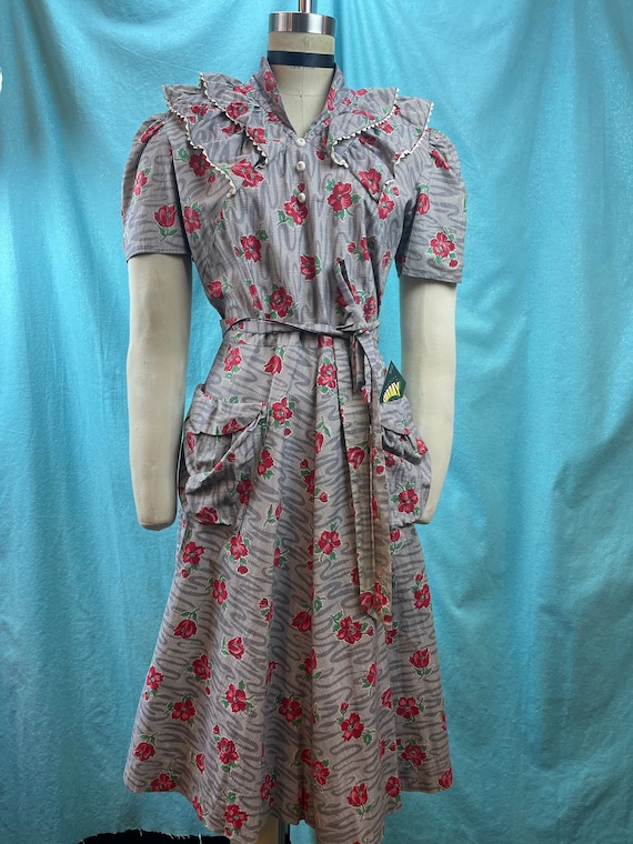 1940s W 30 Wrap Swirl House Dress With Ric Rac Ruffles Op Art Zebra Swirls Flowers. Big Pockets. Full Skirt. Etsy