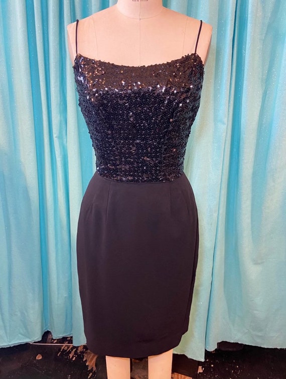 1950s/1960s W:24 LBD black rayon crepe sequin bod… - image 2