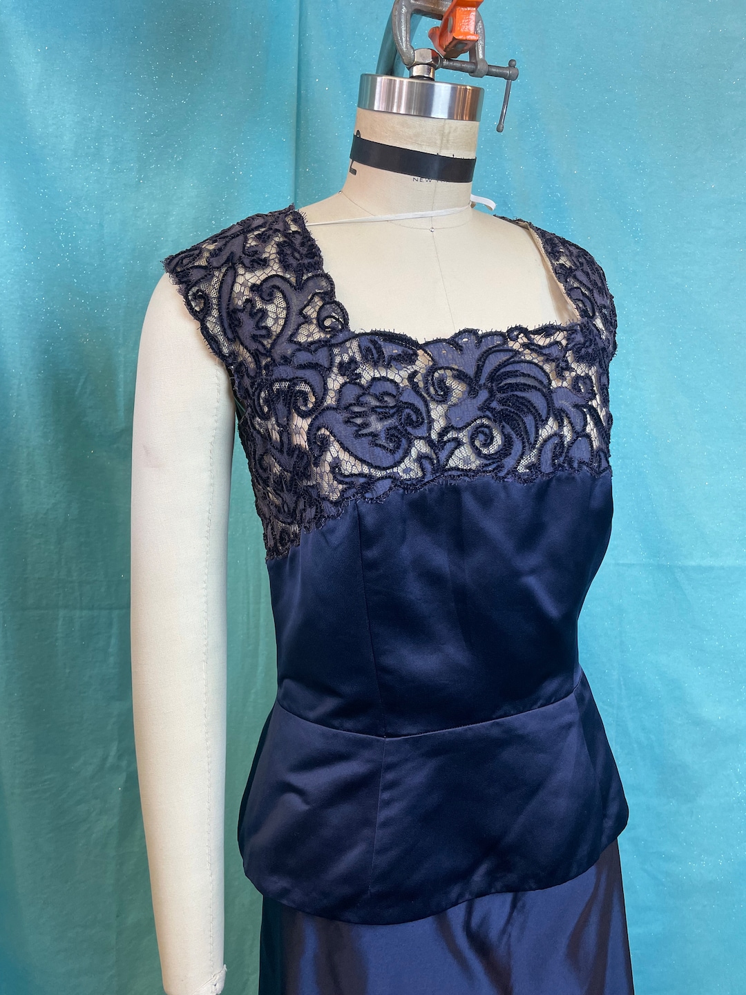 1960s Hattie Carnegie Skirt main image 1