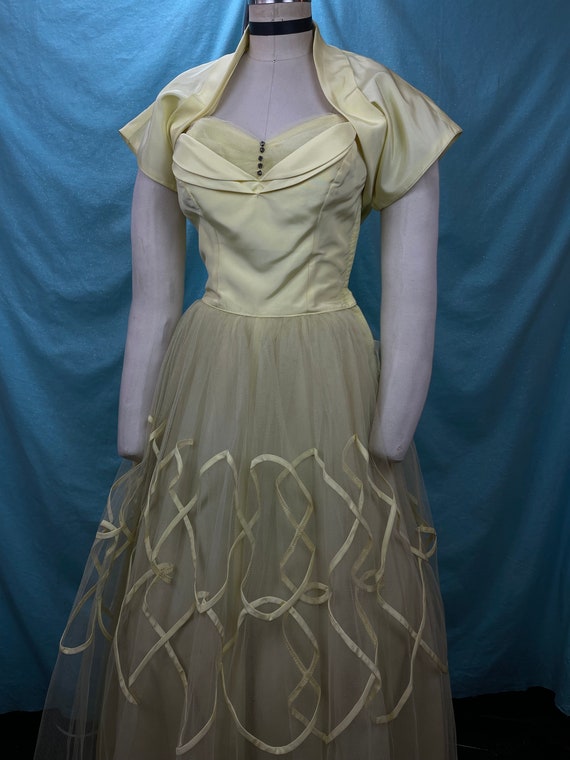 1950s W:24 Vintage prom 2 piece mellow yellow pro… - image 4