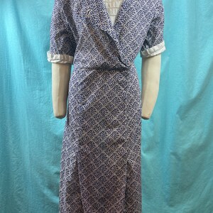 1930s W:44 LAiglon Art Deco Dress Boxy Straight fit Cotton Voile Bib Volup image 9