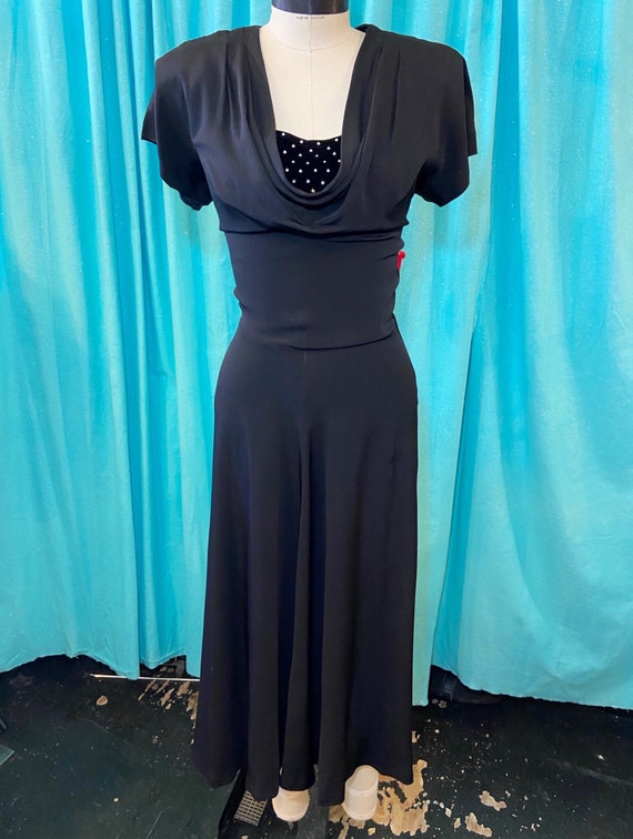 1940s W:29 GARLAND LBD black rayon crepe short sl… - image 2