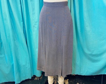 1940s W:28 navy blue white pin stripe rayon crepe double front kick pleat pencil wiggle skirt