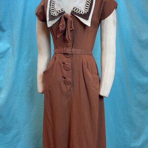 1940’s/1950’s W:28 Mademoiselle Juliette Rayon linen collar pockets A-line skirt chocolate brown belt bild 6