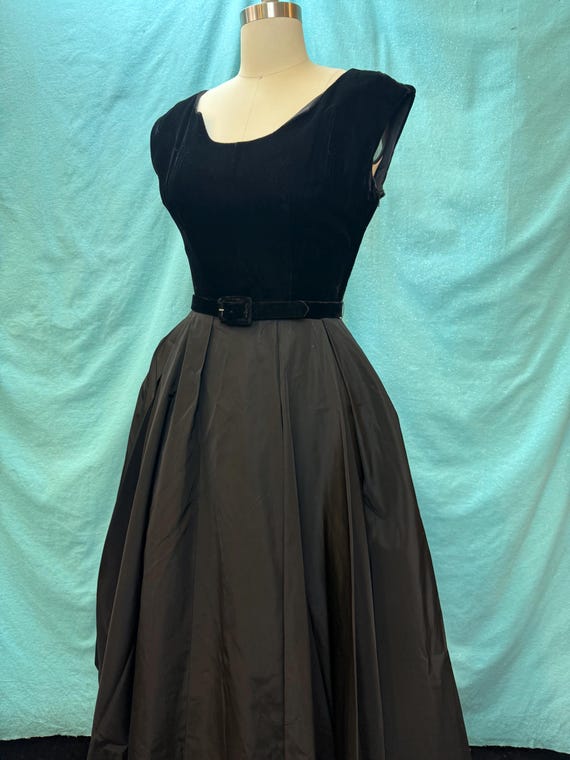 1950s W:26” Taffeta Black Velour Velvet Cocktail Dress Boat Cutout