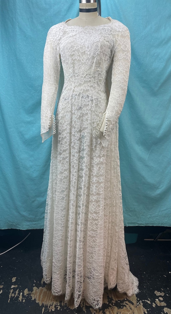 1960s W:29 60s all lace trapeze train wedding dre… - image 2