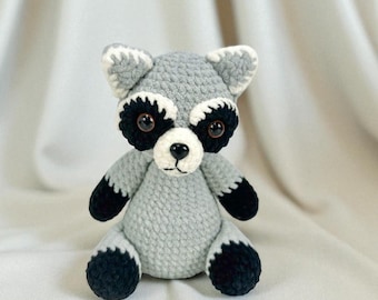 Schema all'uncinetto per procione: giocattolo amigurumi, animale di peluche (download digitale)