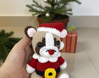 Schema all'uncinetto per un carlino di Babbo Natale, amigurumi natalizio, tutorial facile per principianti (PDF)