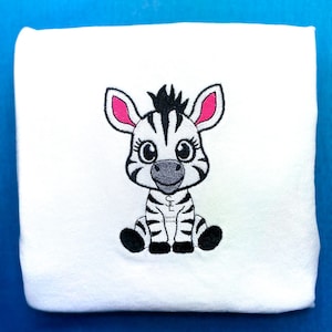 Süßes Baby-Zebra-Maschinenstickmuster, Tierstickerei, Safari-Stickerei, 5 Größen, Sofortiger Download