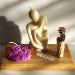 Valentine&#39;s Day Gift Box | Handmade Scented Candles Gift Set - Musk Fragrance with Solid Oak Tray Included