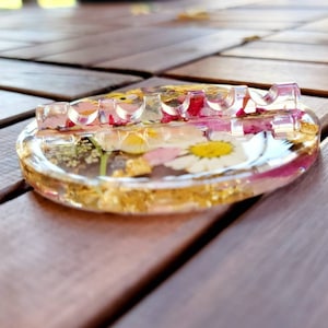 Paint Brush Holder made from Resin, pressed flowers and gold flakes, artist gifts, gift for painter,Paint Brush Rest,Pencil Holder,Nail Tech image 5