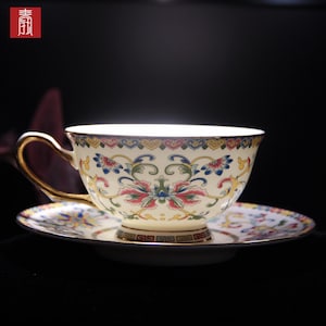 Handmade Jingdezhen Porcelain Mug with Gold Handle – Royal Style Ceramic Coffee Cup Gift
