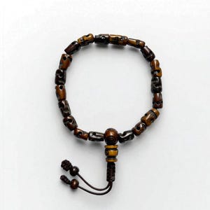 Dark Brown, Yak Bone Skull Carved Wrist Mala, Buddhist Wrist Mala. Hand Craved Yak Bone skull Beads, 8MM 16 Beads Wrist Mala, Made In Nepal