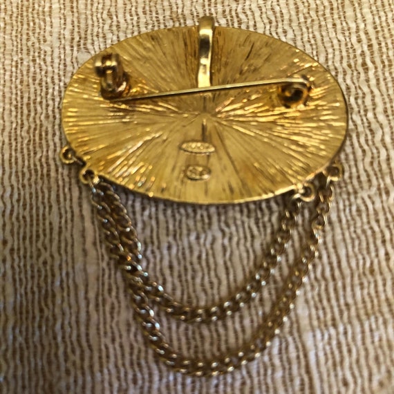 Avon Oval Brooch with Chains - image 2