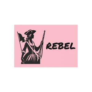 postale REBEL | postale révolutionnaire de femme de Zazzle.be Liste d'envies Vous avez des idées ? Histoire féministe à collectionner | Carte des droits des femmes, impression d'art patriote vintage