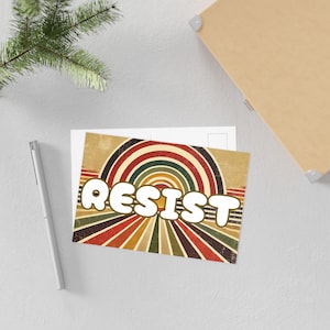 rétro carte postale de RÉSISTANCE | Art féministe funk des années 70 | Mini impression rebelles intemporels | Typographie de protestation audacieuse | Art mural carte postale autonomisation