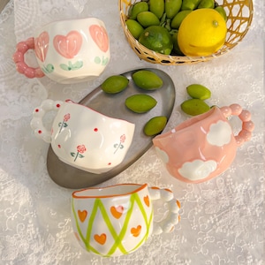 Tazza in ceramica fatta a mano con motivo rosa, tazza per frutta unica, tazza per succo d'arancia, regalo per gli innamorati