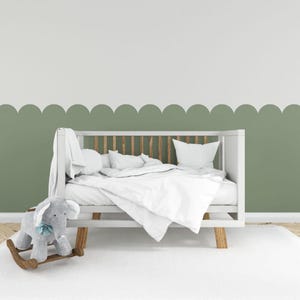 Grün gemusterte Tapete für Kinder, Tapete zum Abziehen und Aufkleben, Tapete für Babyzimmer, Tapete für Babies, Tapete mit geometrischem Muster
