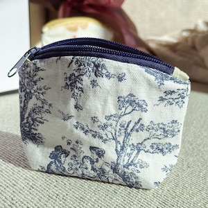 Toile de Jouy Coin Pouch