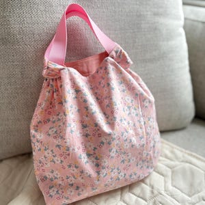 Pink Floral Print Foldable Reusable Bag M