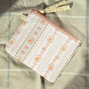 Spring Floral Zipper Cosmetic Pouch/ Makeup Bag