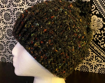 Winter hat// beanie// crochet hat// pom pom// textured hat