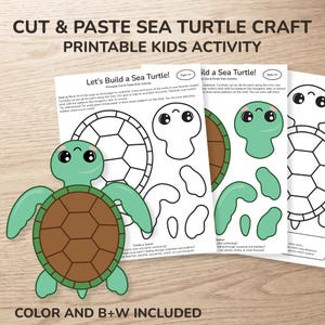 Può includere: Attività stampabile per bambini con un lavoretto di ritaglio e incolla di tartaruga marina. L'immagine mostra una tartaruga marina verde e marrone completata accanto a pagine stampate con contorni di tartaruga e istruzioni. Il testo include "Cut & Paste Sea Turtle Craft".