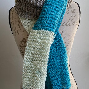 Chunky hand knit gray, white and teal scarf